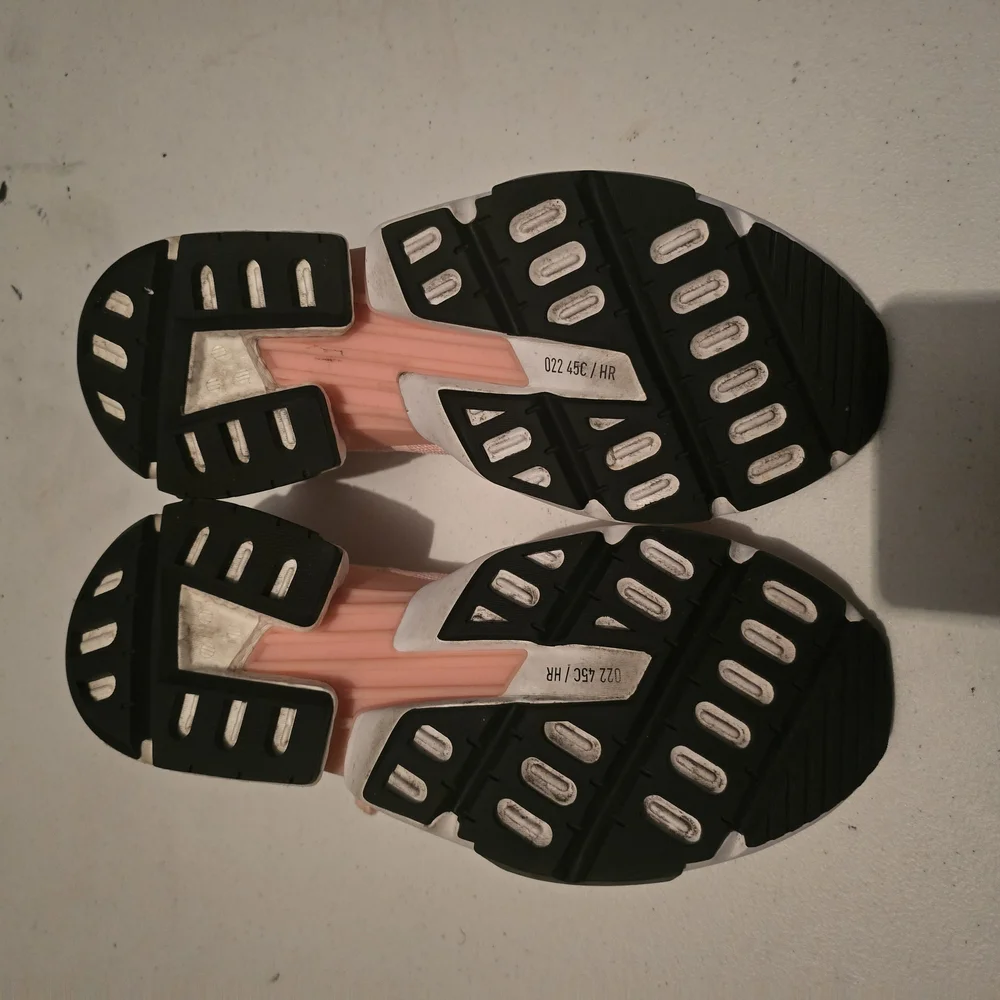 Adidas Pink Athletic Shoes‎ with Modern Comfort
